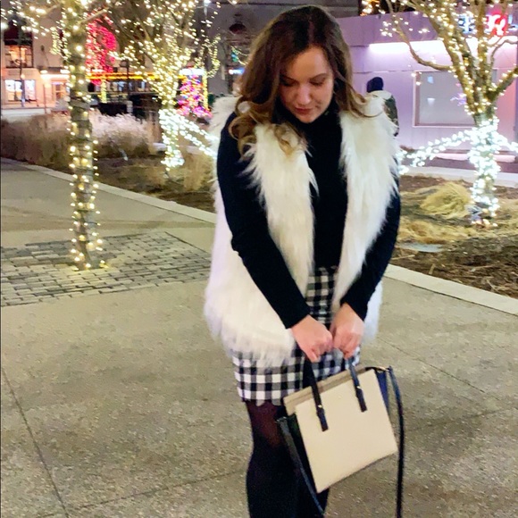 Meet your Posher, Leandra - Picture 3 of 8